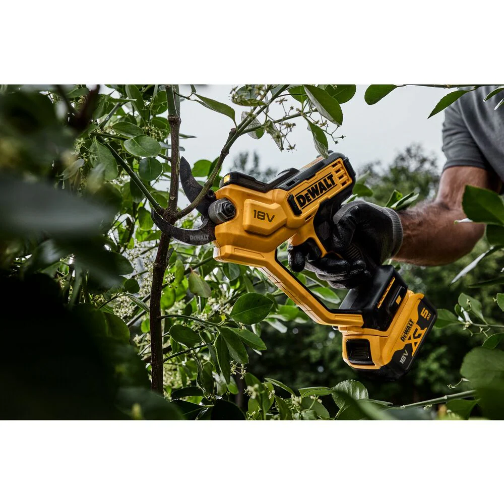 DCMPP568P1JP DEWALT 18V剪定ばさみ 【直送品】 返品・キャンセル・他商品と同時購入は不可 - Image 3