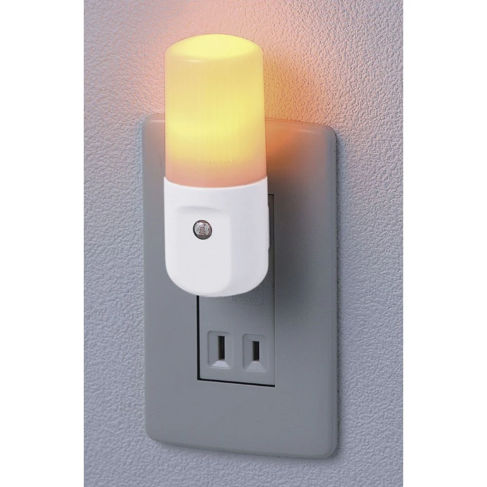 ELPA LEDセンサー付ライト コンセント式 明暗 PM-L160(AM) - Image 2