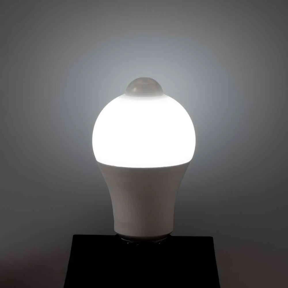 朝日電器 エルパ ELPA 人感センサー付LED電球 60W 昼光色相当 LDA8D-G-G5109PIR - Image 4