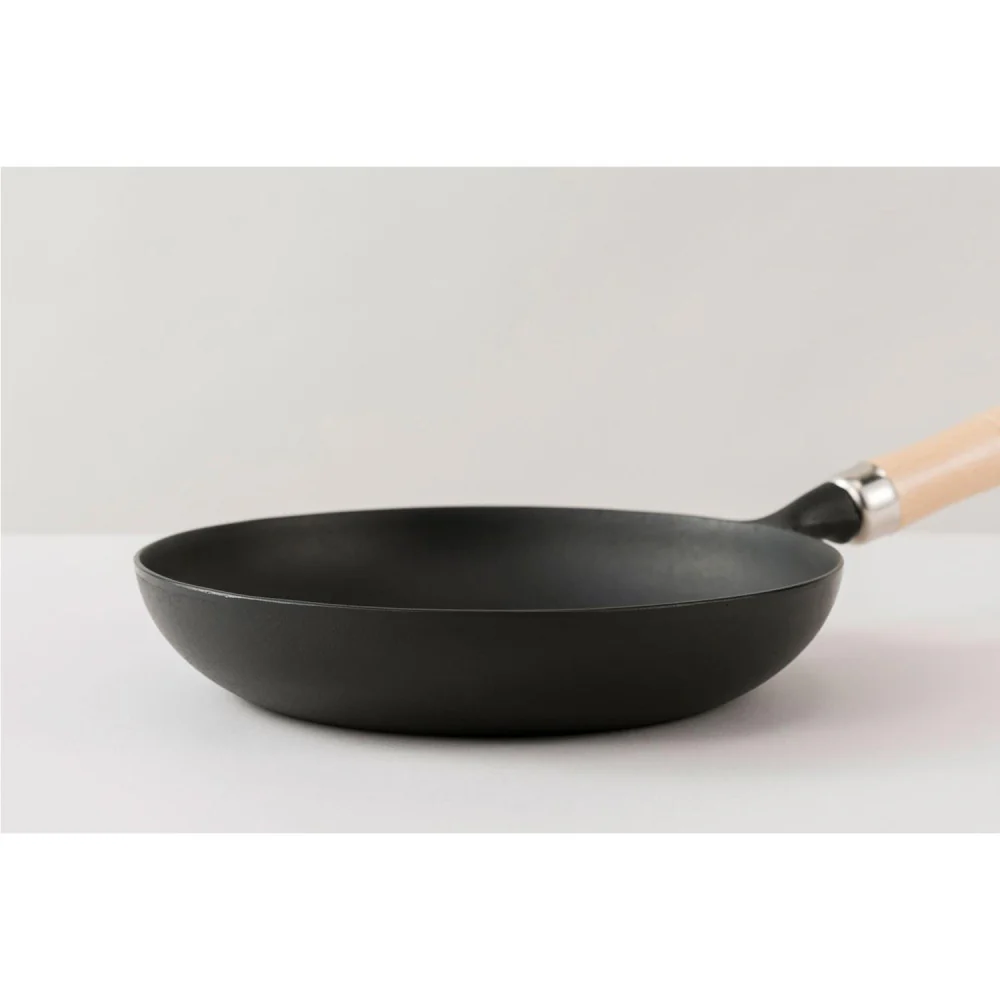 南部鉄器 オムレツパン24(木柄付) 24006 【直送品】 返品・キャンセル・他商品と同時購入は不可 - Image 3