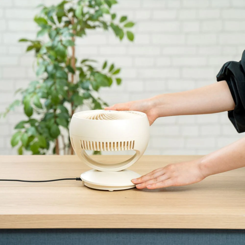 USBコンパクトサーキュレーター ホワイト MO-F019-OW 【直送品】 返品・キャンセル・他商品と同時購入は不可 - Image 2