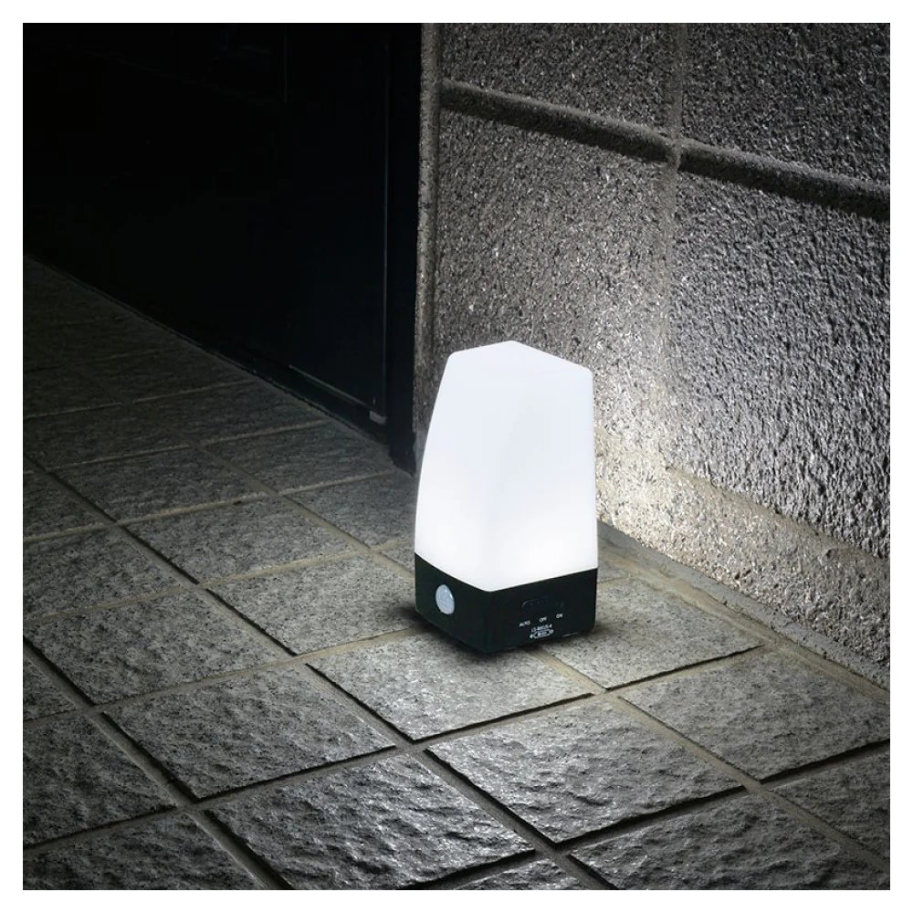 オーム電機 LEDセンサーライト 乾電池式 置き型 60ルーメン ブラック - Image 8