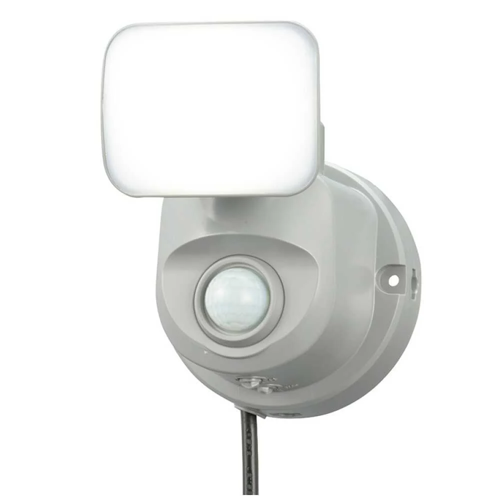 オーム電機 LEDセンサーライト 人感明暗コンセント式 - Image 2